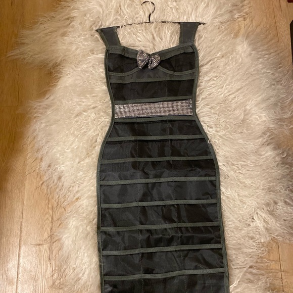 Adorable Dress Shaped Jewelry Organizer - Picture 3 of 4